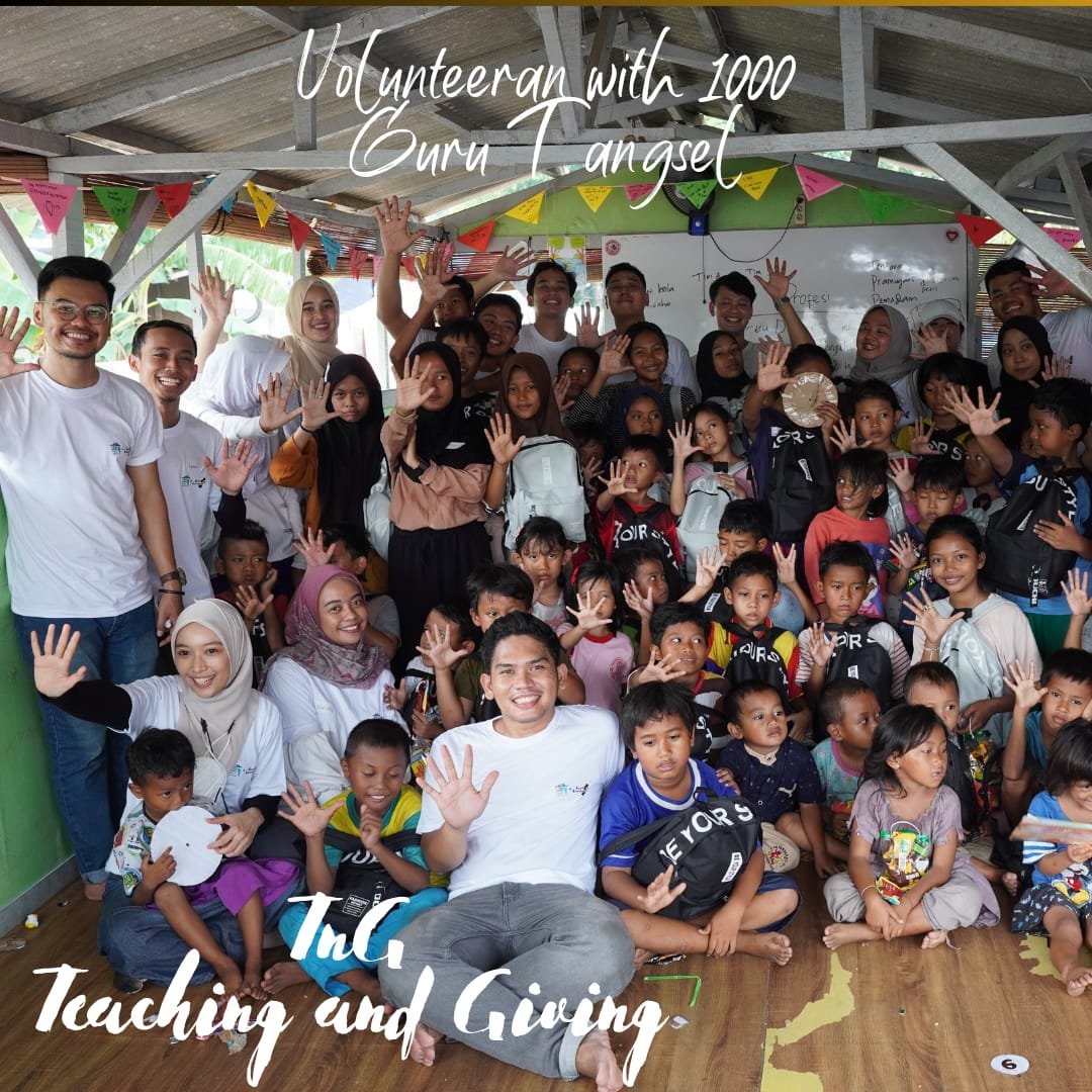 Senyuman Hangat Adik-Adik Pemulung di Taman Baca Amalia